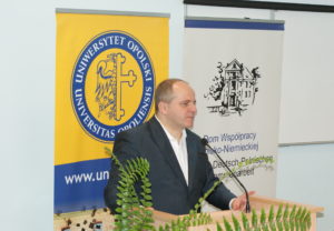 Prominentny uczestnik konferencji – były wiceszef MSZ Paweł Kowal.