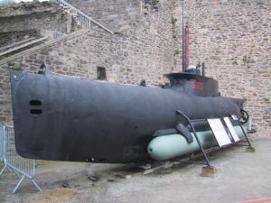 Tak wyglądała treningowa łódź podwodna „Seehund“. Dwie takie mogą znajdować się na dnie jeziora Drawsko. Foto: Zubro/Wikimedia Commons.