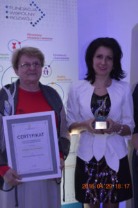 Od lewej: Zofia Lachowska – skarbnik, Sylwia Przespolewska – przewodnicząca SMN w Kętrzynie. Foto: Lech Kryszałowicz