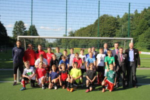 W obozie piłkarskim w Barsinghausen uczestniczyło dwadzieścioro dzieci z „Miro” Deutsche Fussballschule.
