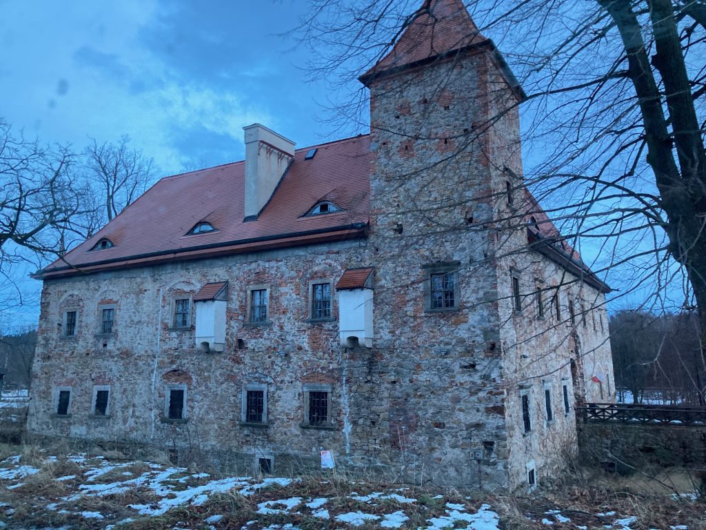 Das Schloss wurde 1559 im damaligen Dorf Schwarzbach (heute ein Stadtteil von Hirschberg) gebaut. Foto: A. Durecka